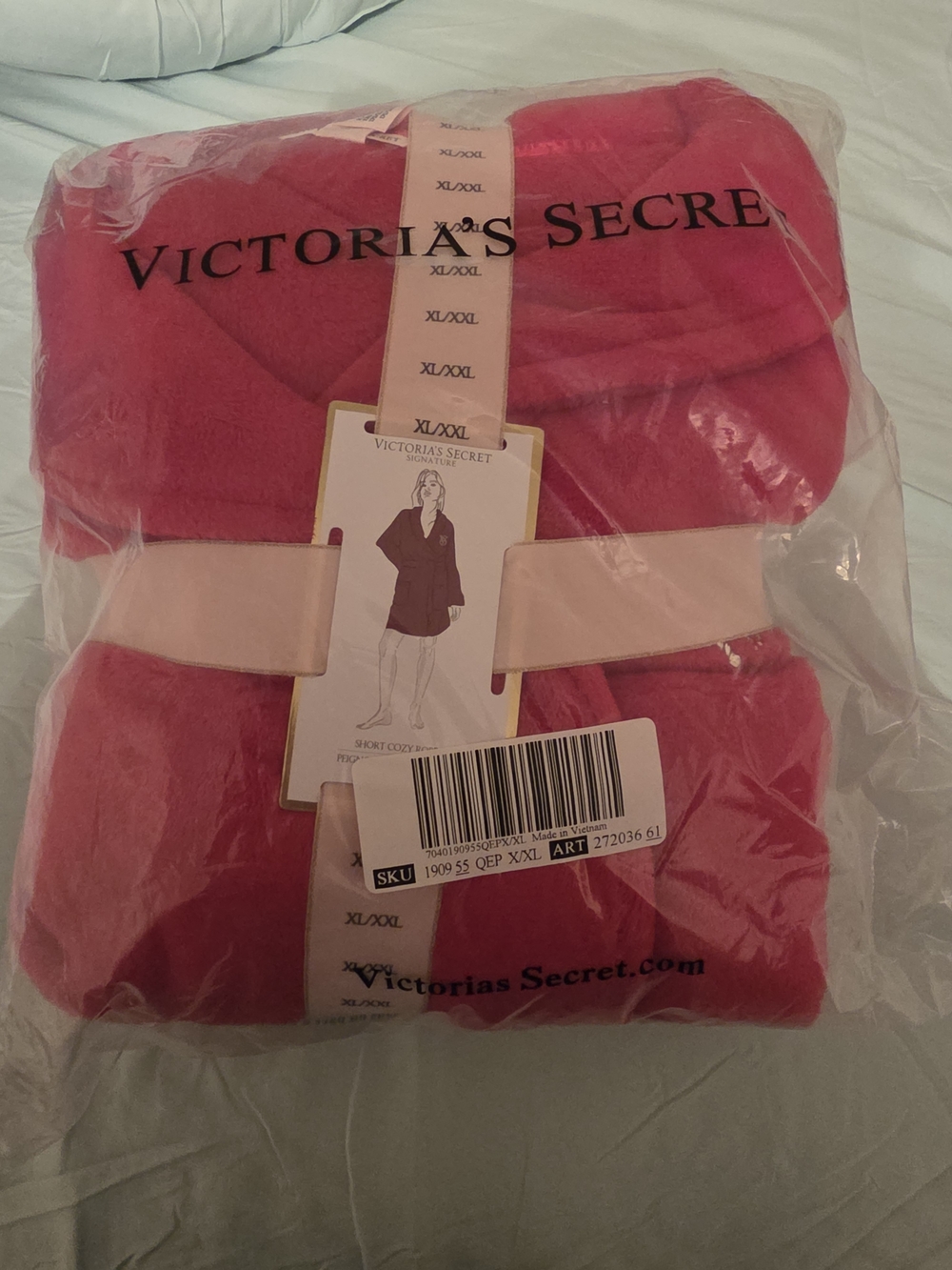 Victoria's Secret Plush Robe - Pink